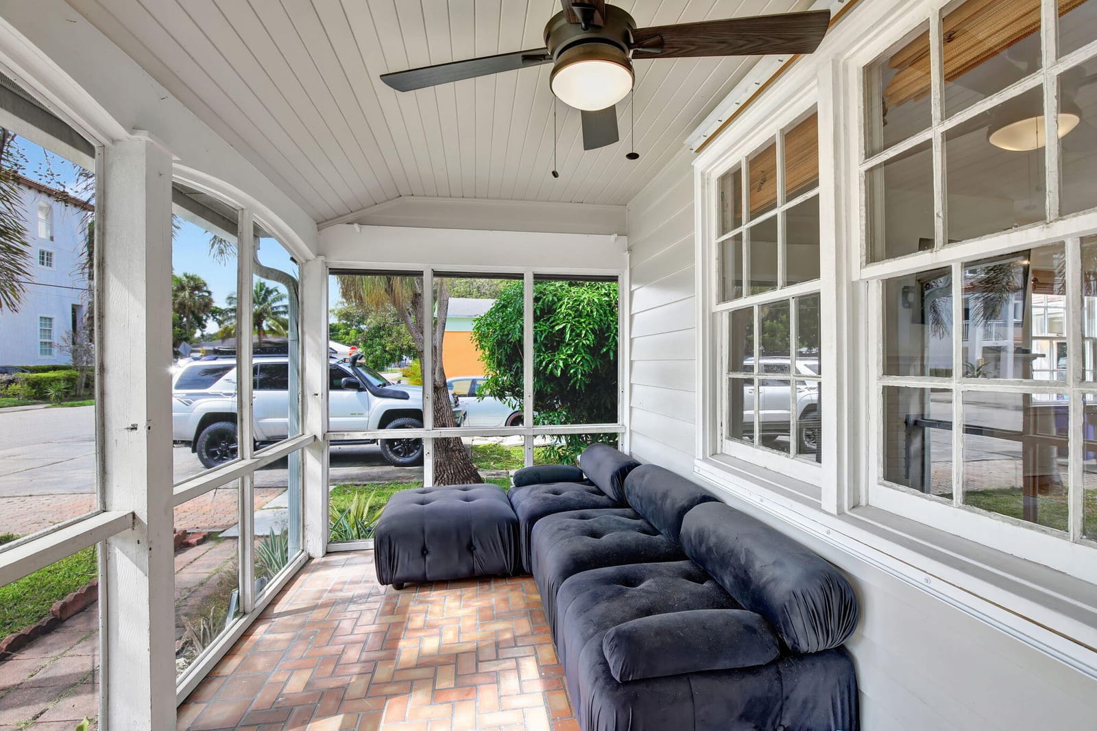 1635 Hayes Street — photo 3