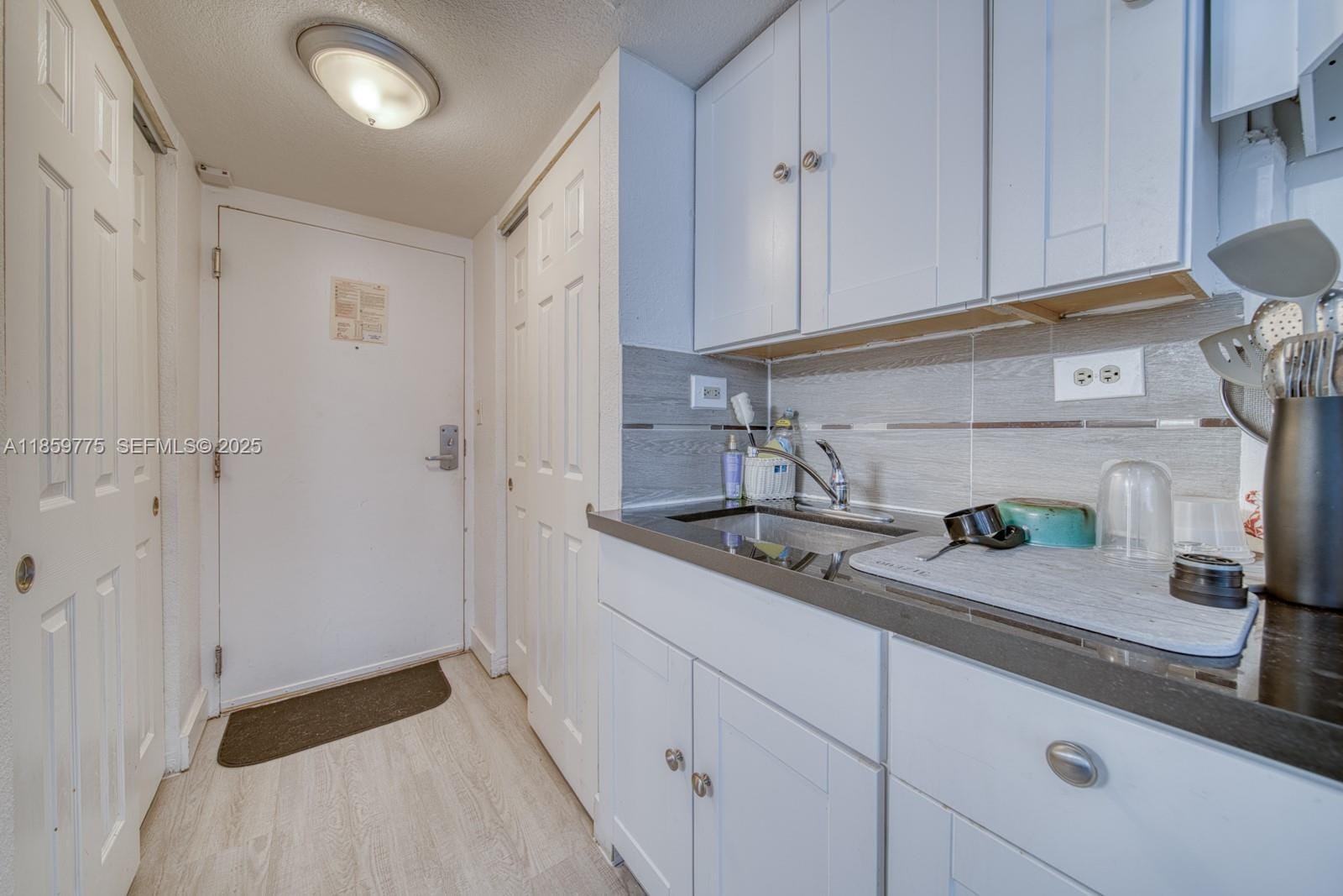 19201 Collins Avenue 822 — photo 3