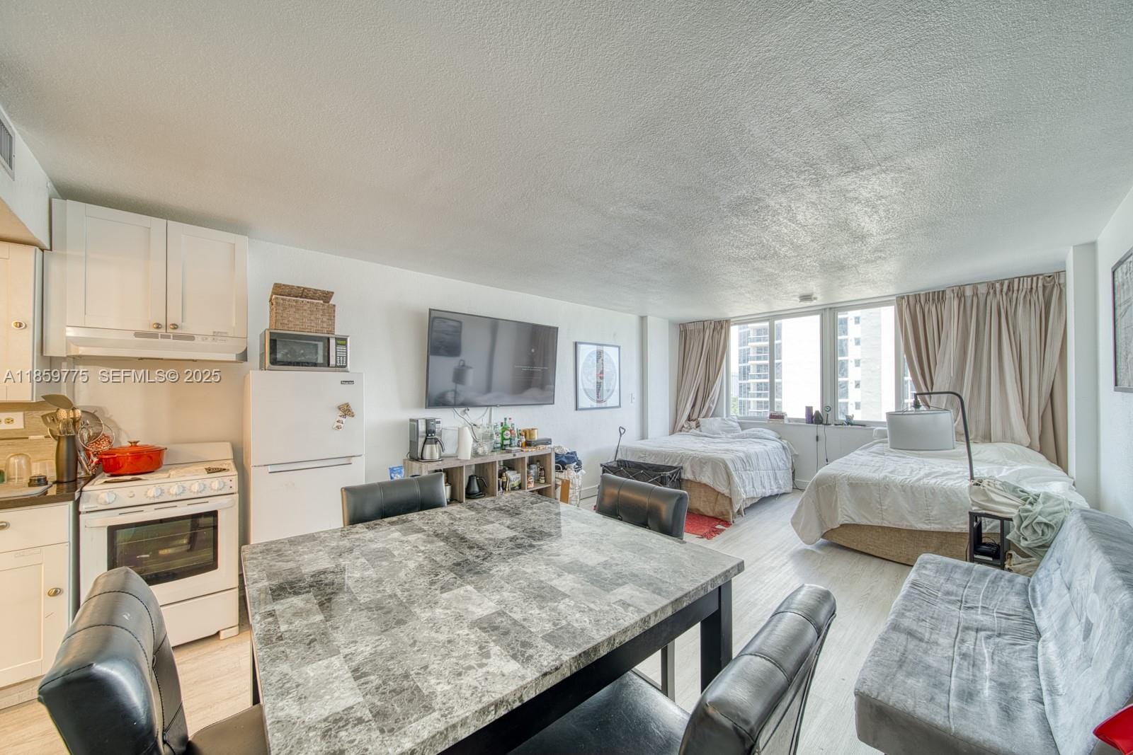 19201 Collins Avenue 822 — photo 5