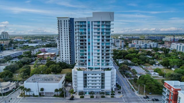 315 NE 3rd Avenue 902, sold in Strada 315, Fort Lauderdale, FL