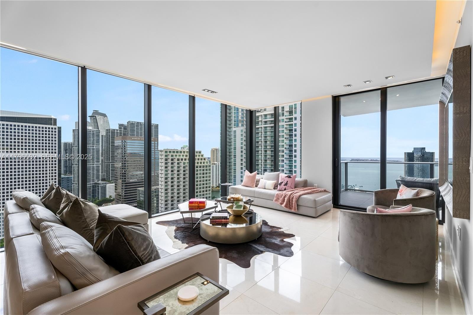 1010 Brickell Avenue 3501, Miami, FL 33131