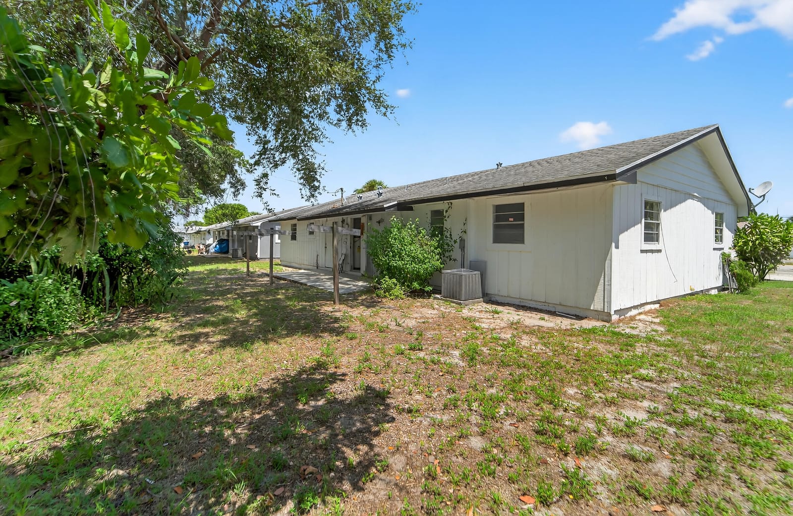 341 Silver Beach Road, Riviera Beach, FL 33403 photo 13
