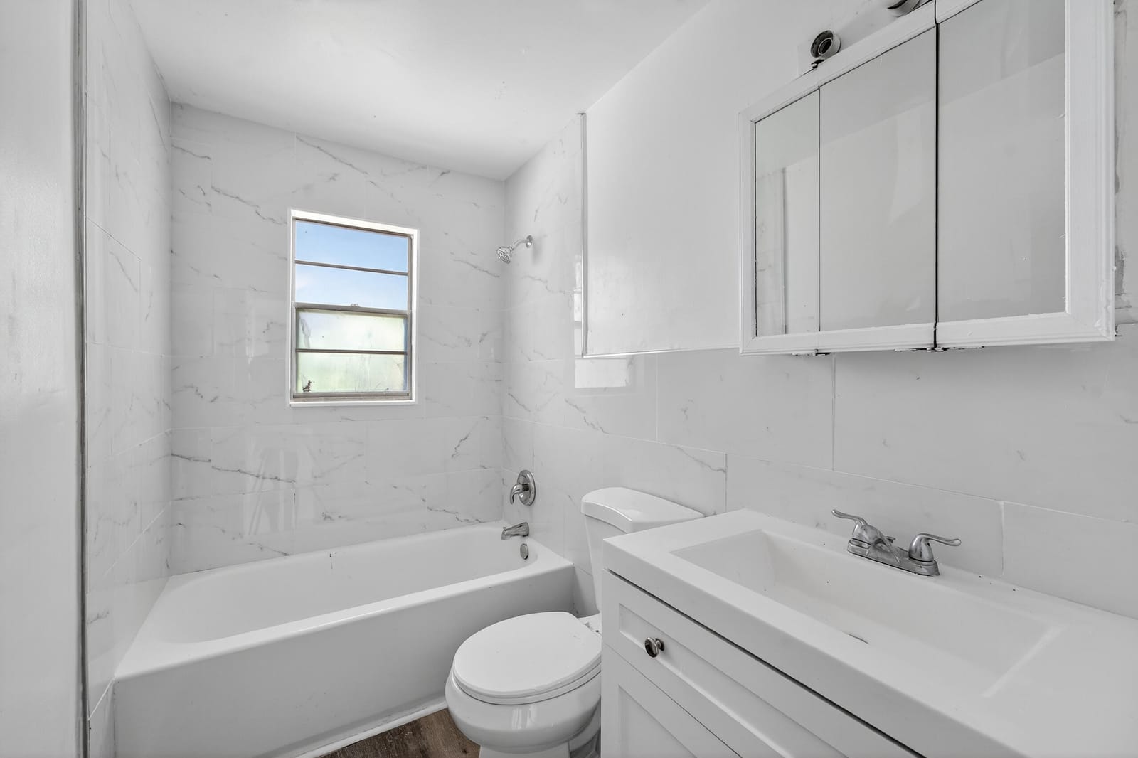 341 Silver Beach Road — photo 4