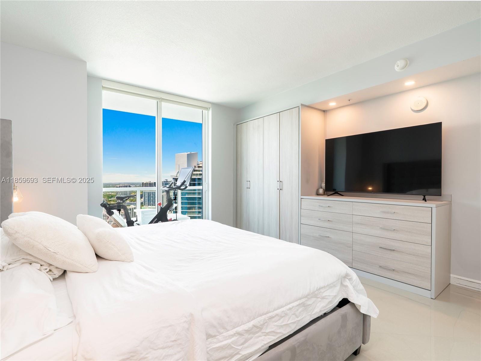 1900 N Bayshore Drive 3712, Miami, FL 33132 photo 8