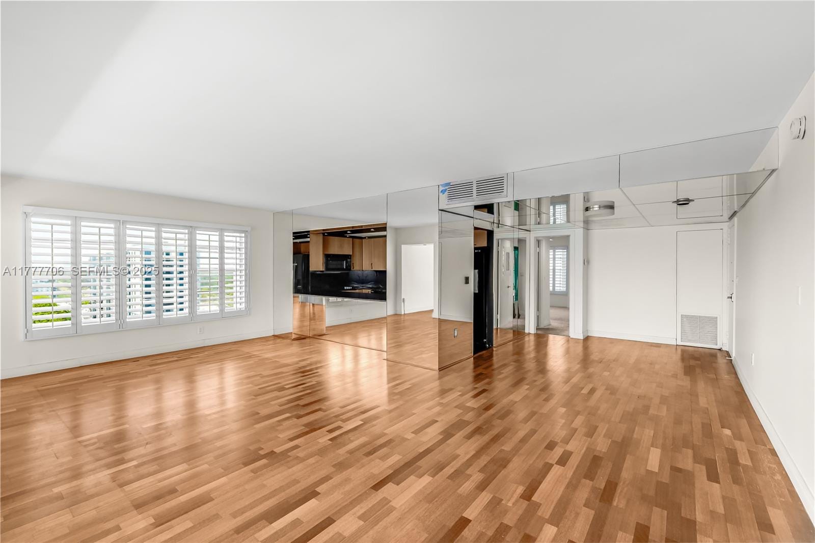 11111 Biscayne Boulevard 16G, Miami, FL 33181 photo 5