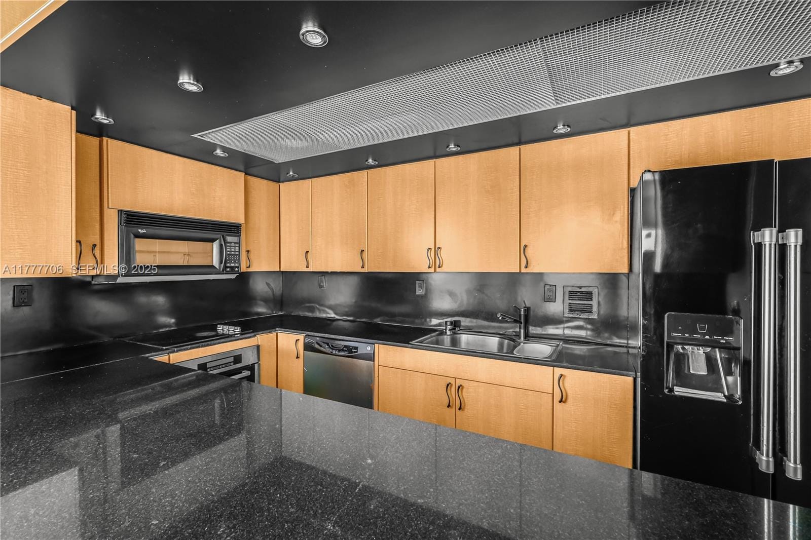 11111 Biscayne Boulevard 16G, Miami, FL 33181 photo 9