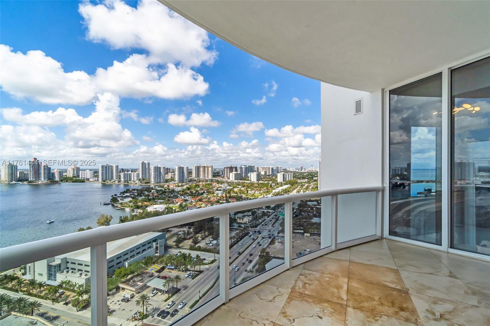 18201 Collins Avenue 3601, Sunny Isles Beach, FL 33160 photo 11