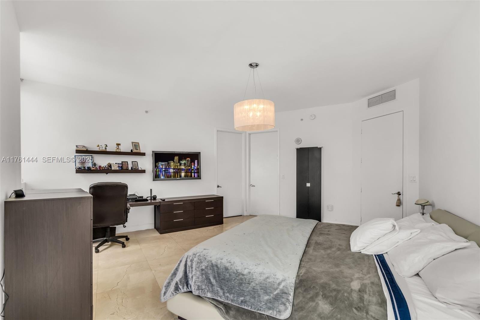 18201 Collins Avenue 3601, Sunny Isles Beach, FL 33160 photo 17