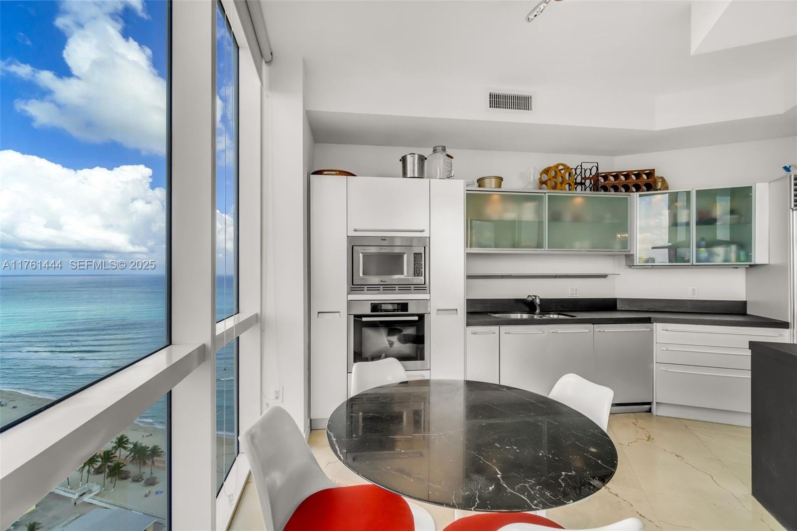18201 Collins Avenue 3601, Sunny Isles Beach, FL 33160 photo 5