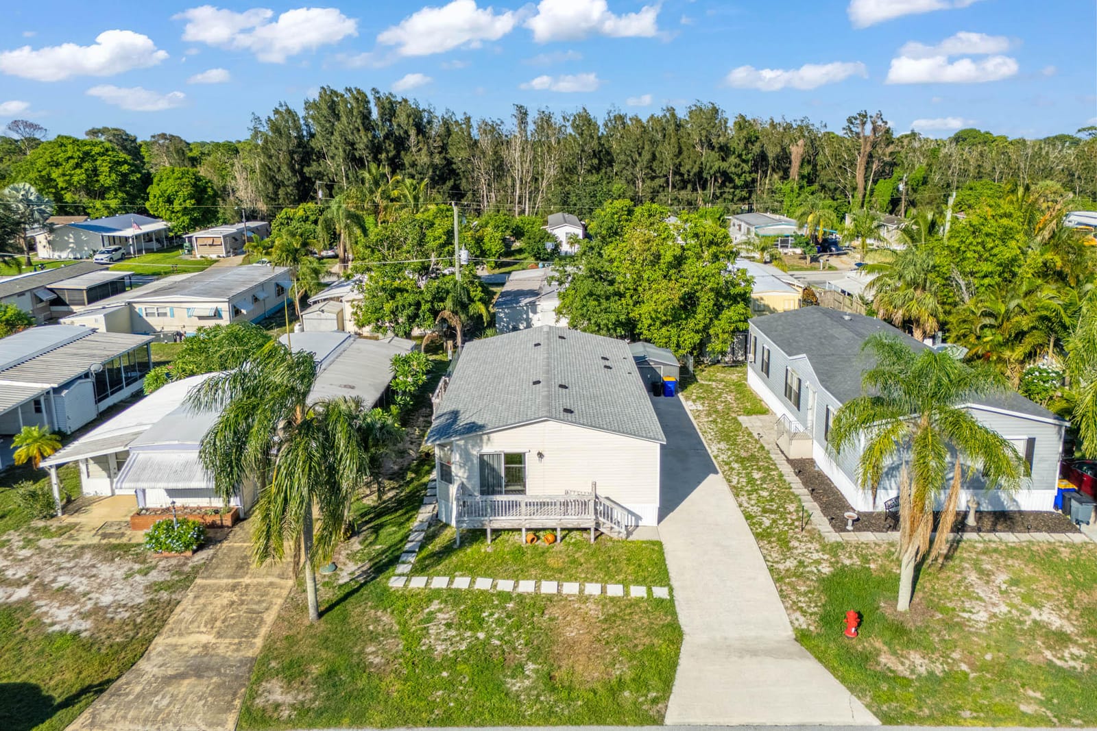 8321 SE Skylark Avenue, Hobe Sound, FL 33455 photo 13