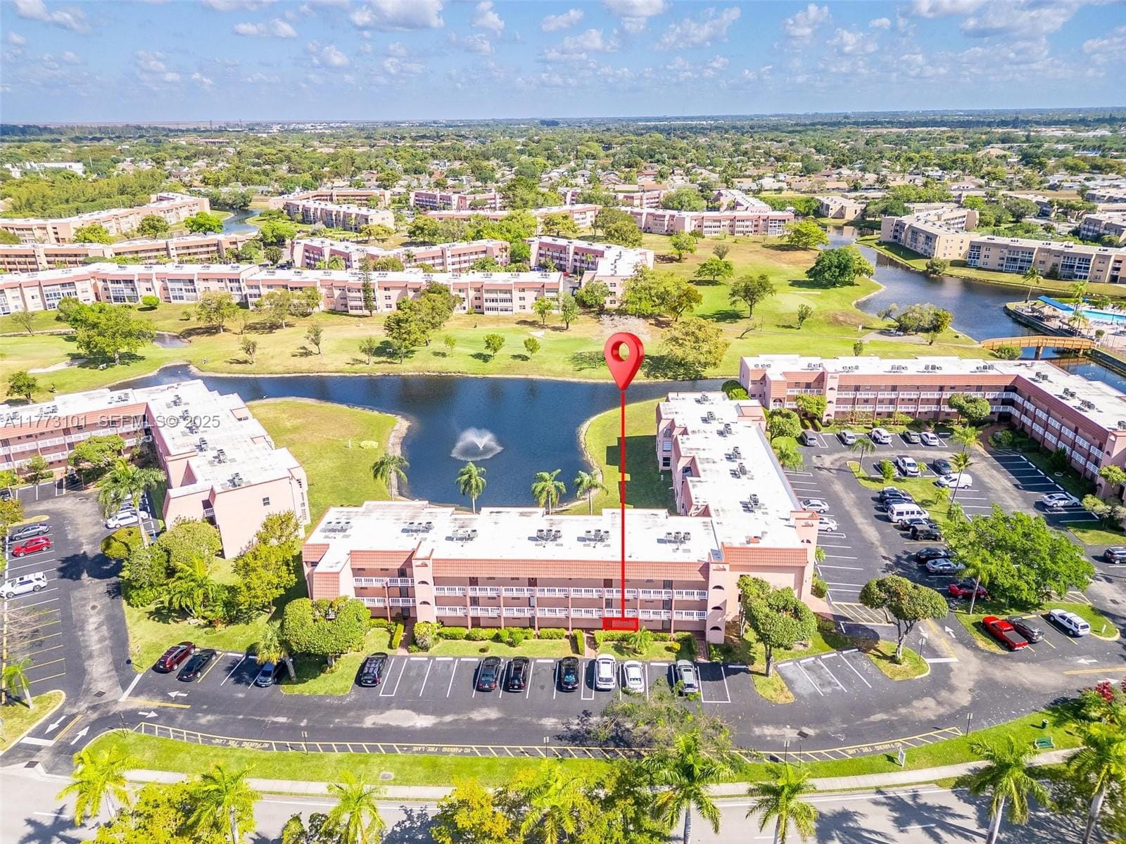 9421 Sunrise Lakes Boulevard 105, Sunrise, FL 33322
