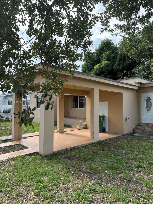 658 SE 8th Place, sold in Hialeah Park, Hialeah, FL