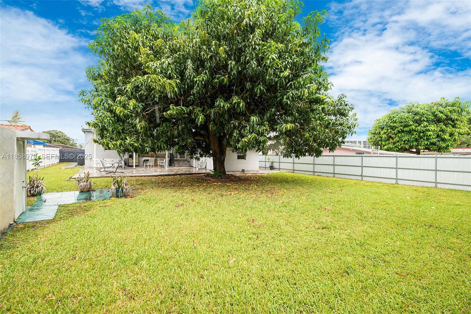 941 NW 40th Avenue, Miami, FL 33126 photo 30