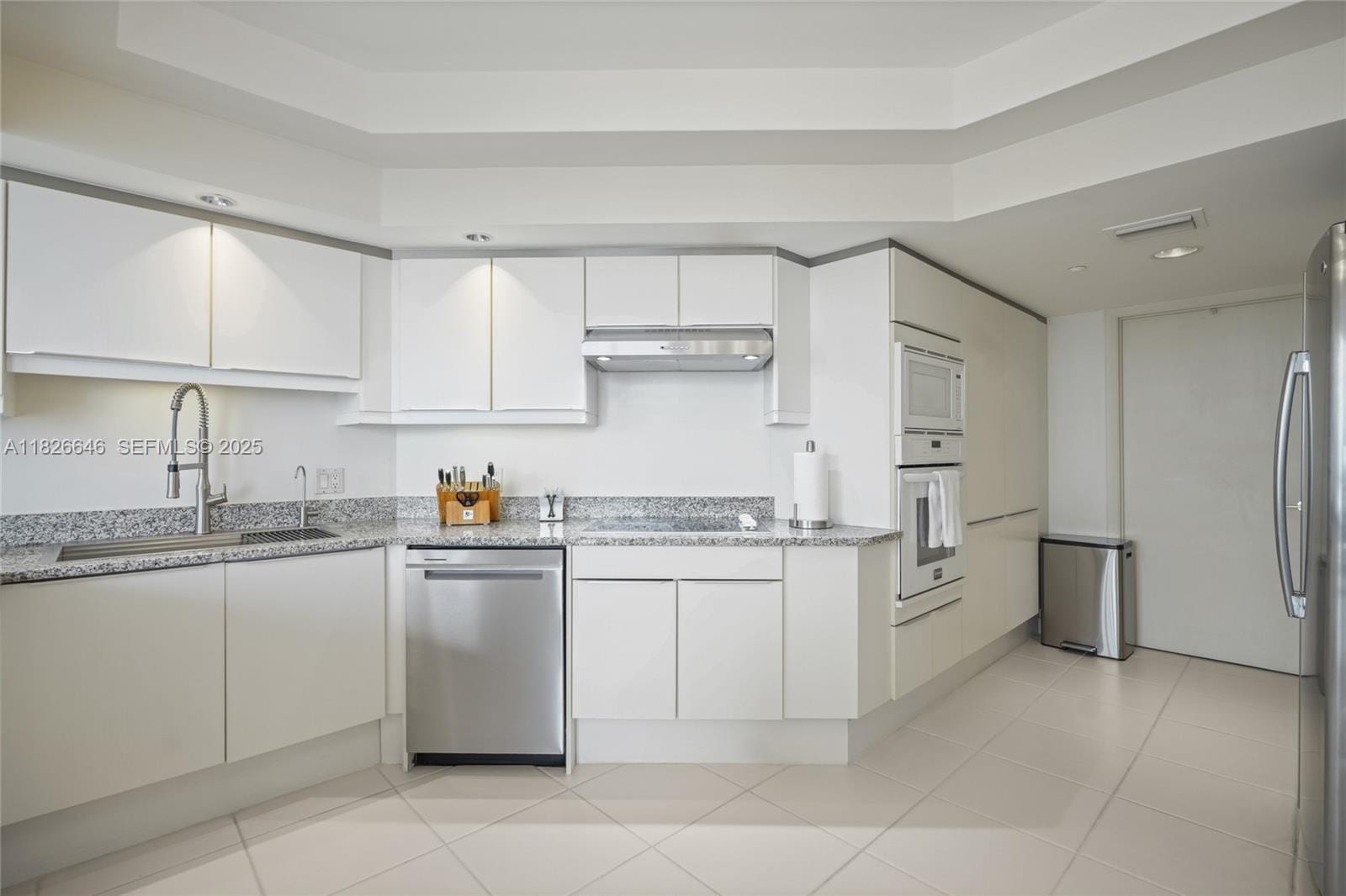 7000 Island Boulevard 2909, Aventura, FL 33160 photo 16