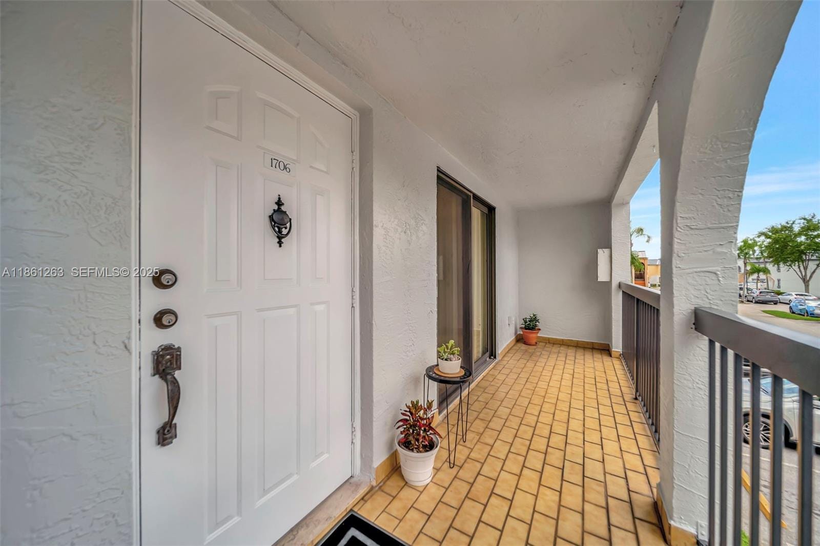18224 Mediterranean Boulevard 6-1706 — photo 2