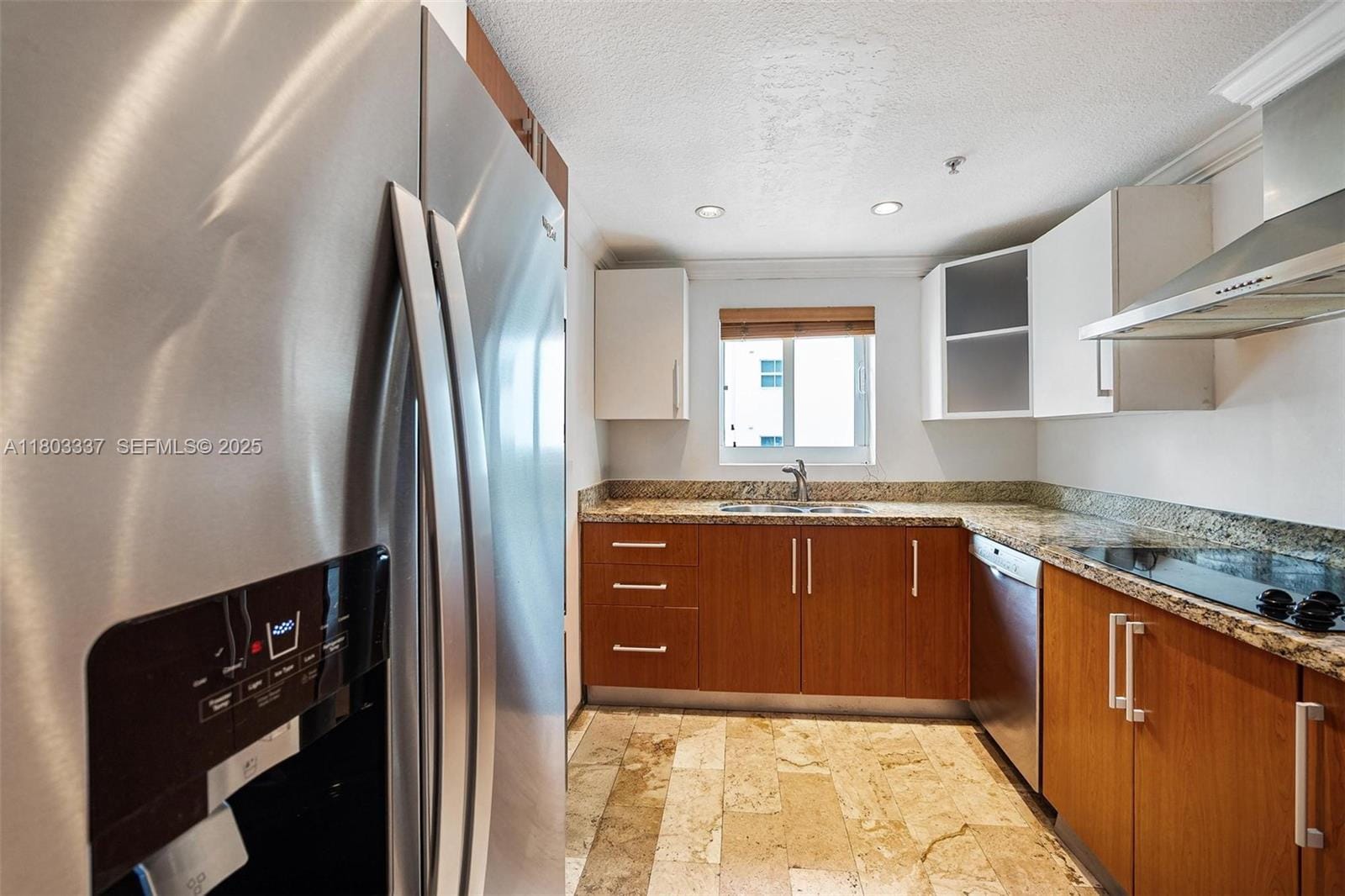 170 SE 14th Street 2805, Miami, FL 33131 photo 10