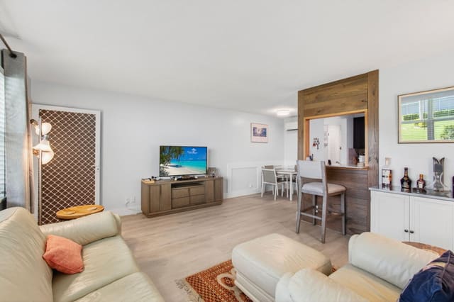 880 Horizons W 106, Boynton Beach, FL 33435