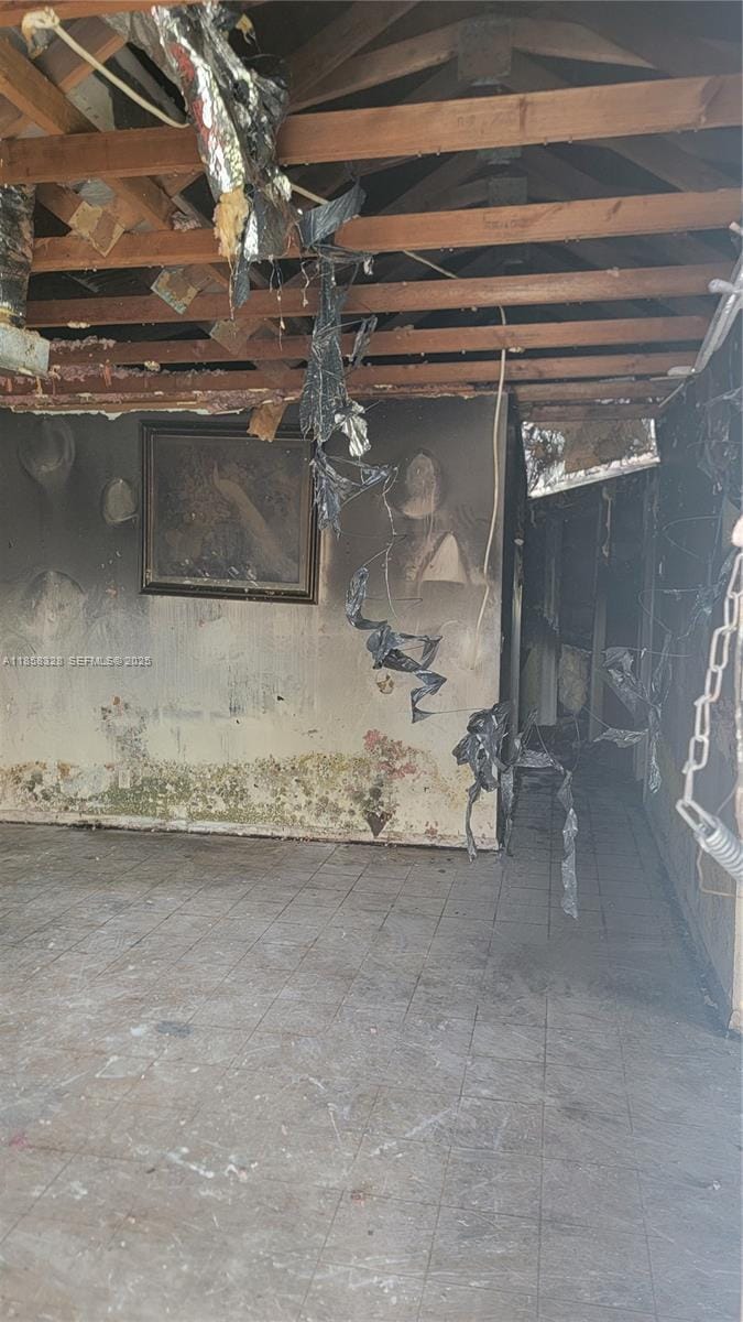 917 W 2nd Street — photo 3