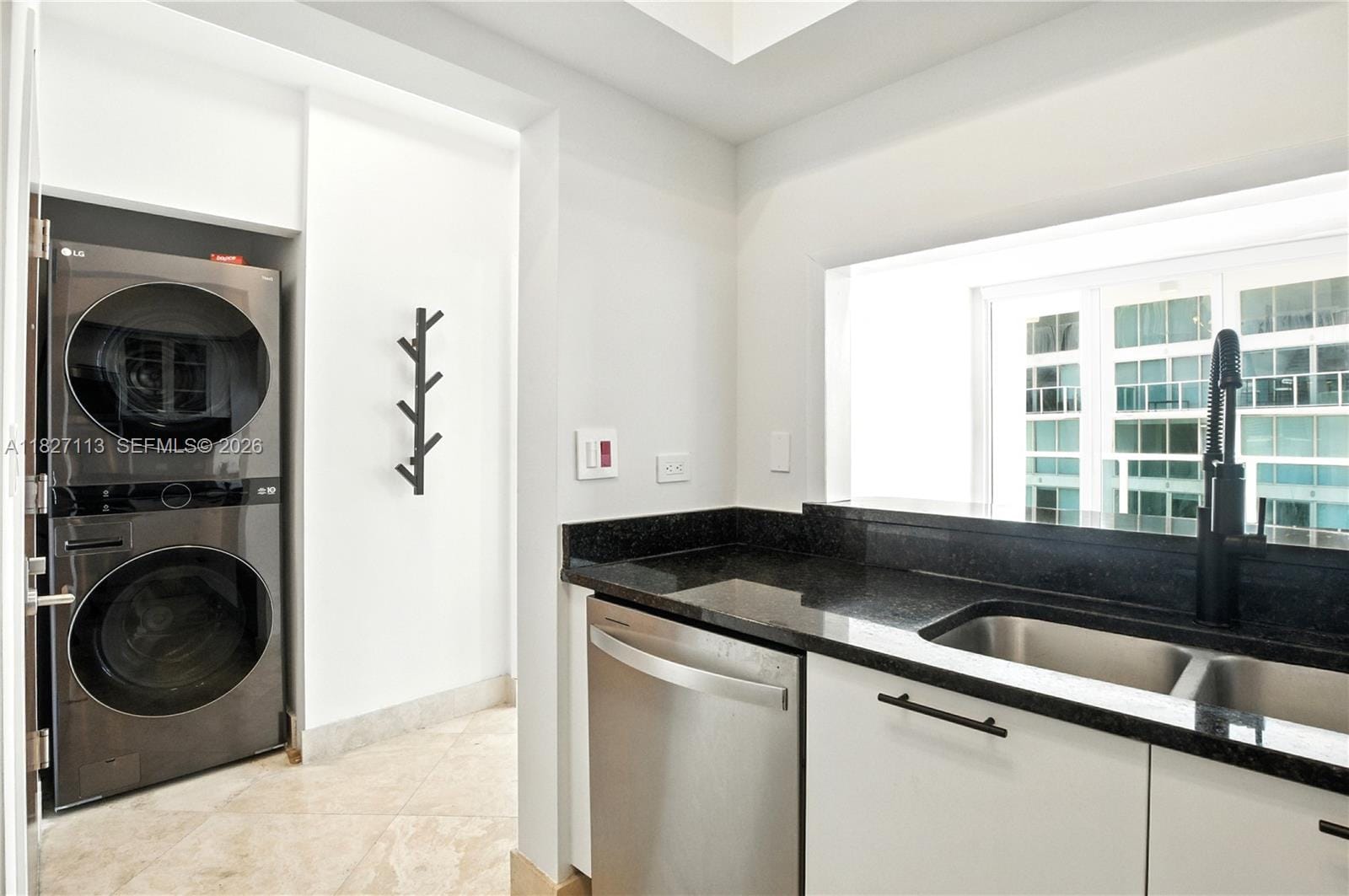 31 SE 5th Street 4021, Miami, FL 33131 photo 23