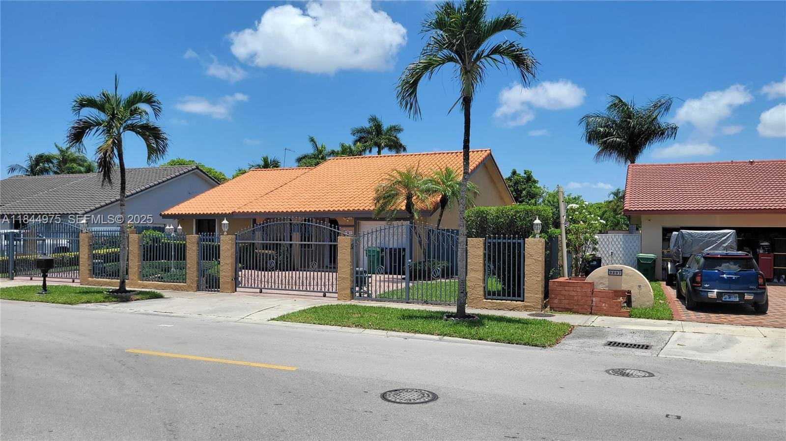 9905 SW 4th Street, Miami, FL 33174 photo 3