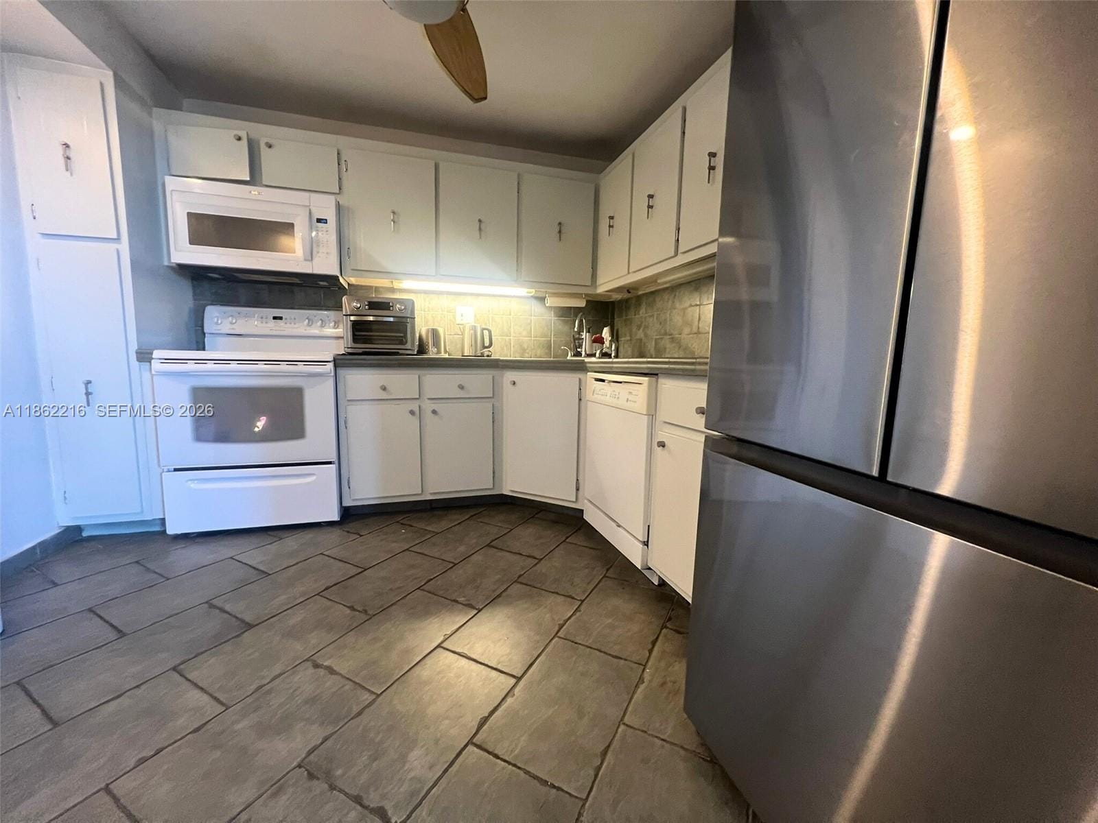 2750 NE 183rd Street 2707, Aventura, FL 33160 photo 23