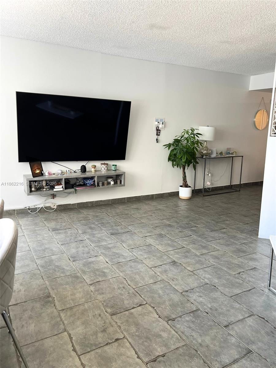 2750 NE 183rd Street 2707 — photo 9