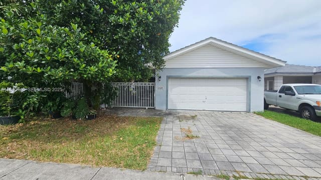 14231 SW 147th Place, Miami, FL 33196