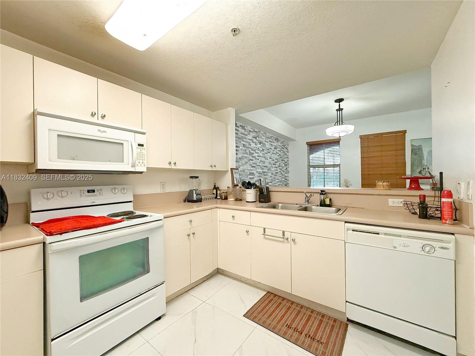 11202 NW 83rd Street 112, Doral, FL 33178 photo 16