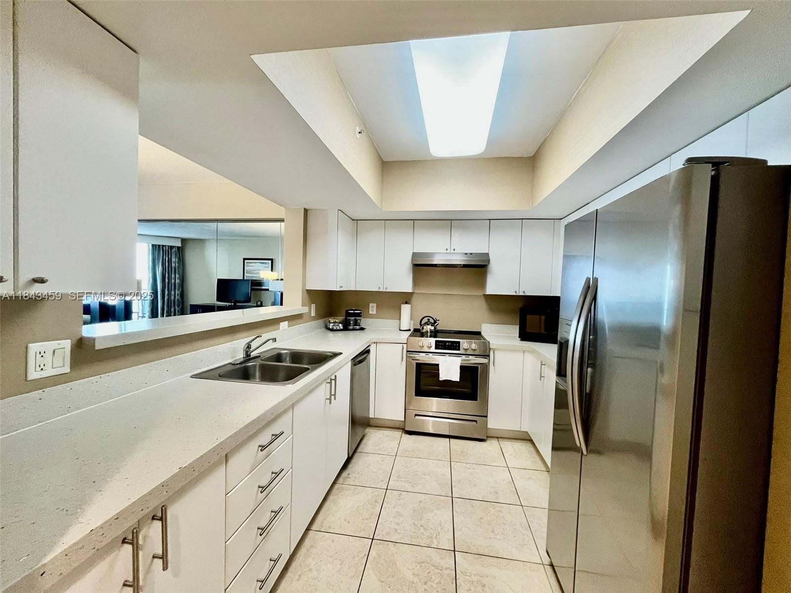 17375 Collins Avenue 805, Sunny Isles Beach, FL 33160 photo 12