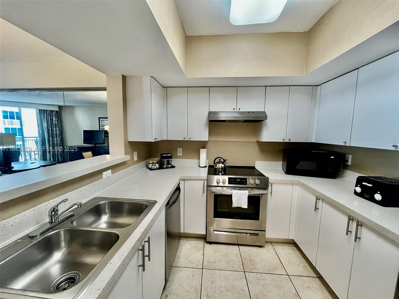 17375 Collins Avenue 805, Sunny Isles Beach, FL 33160 photo 14