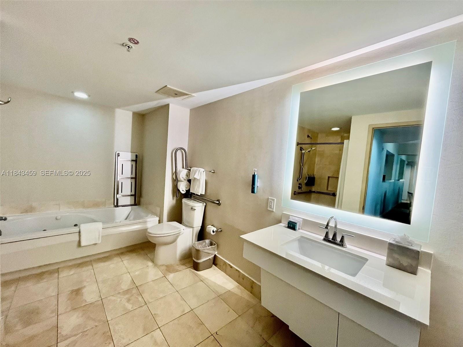 17375 Collins Avenue 805, Sunny Isles Beach, FL 33160 photo 26