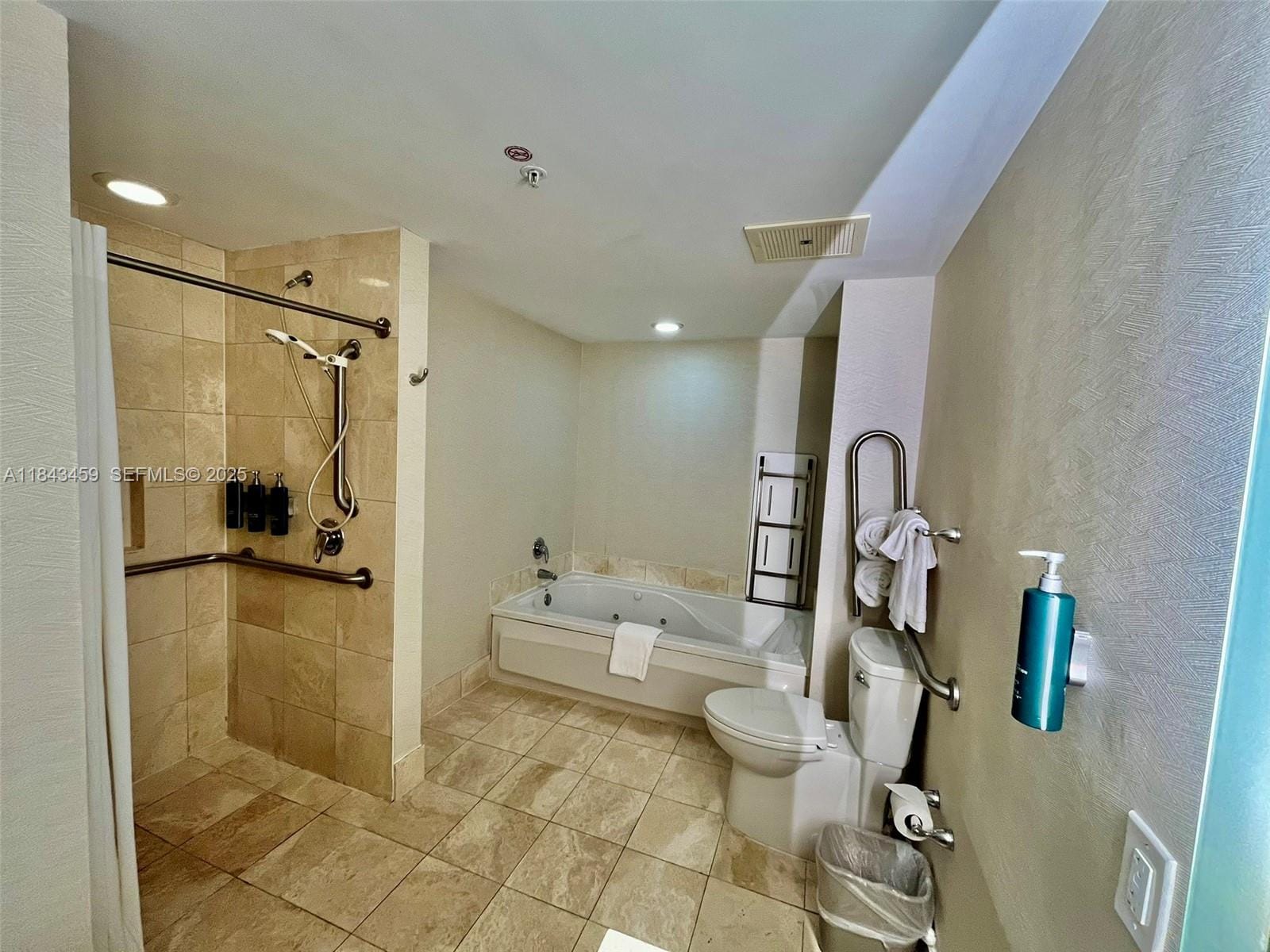 17375 Collins Avenue 805, Sunny Isles Beach, FL 33160 photo 28
