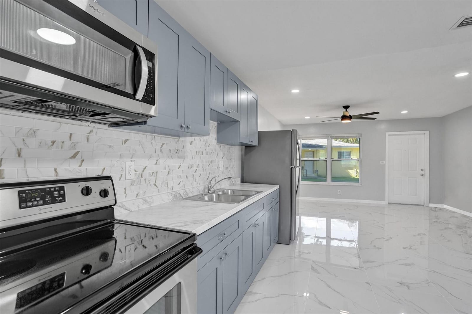 260 NE 41st Street, Oakland Park, FL 33334 photo 13