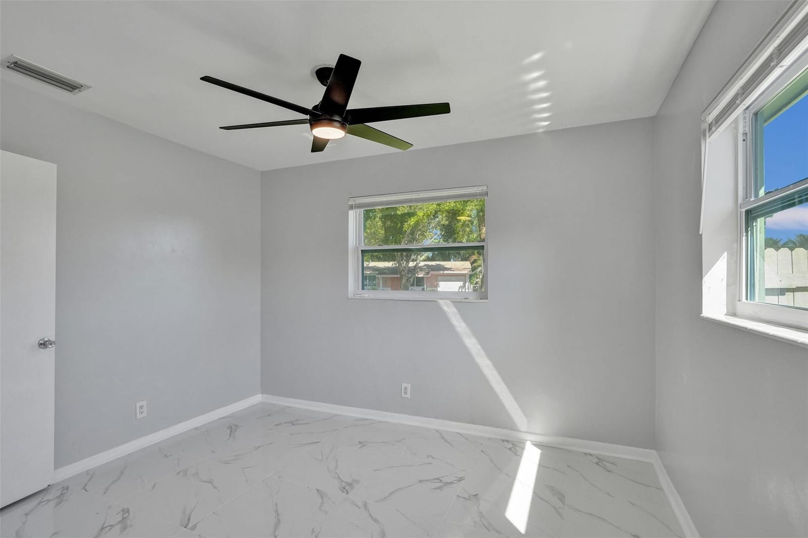 260 NE 41st Street, Oakland Park, FL 33334 photo 23