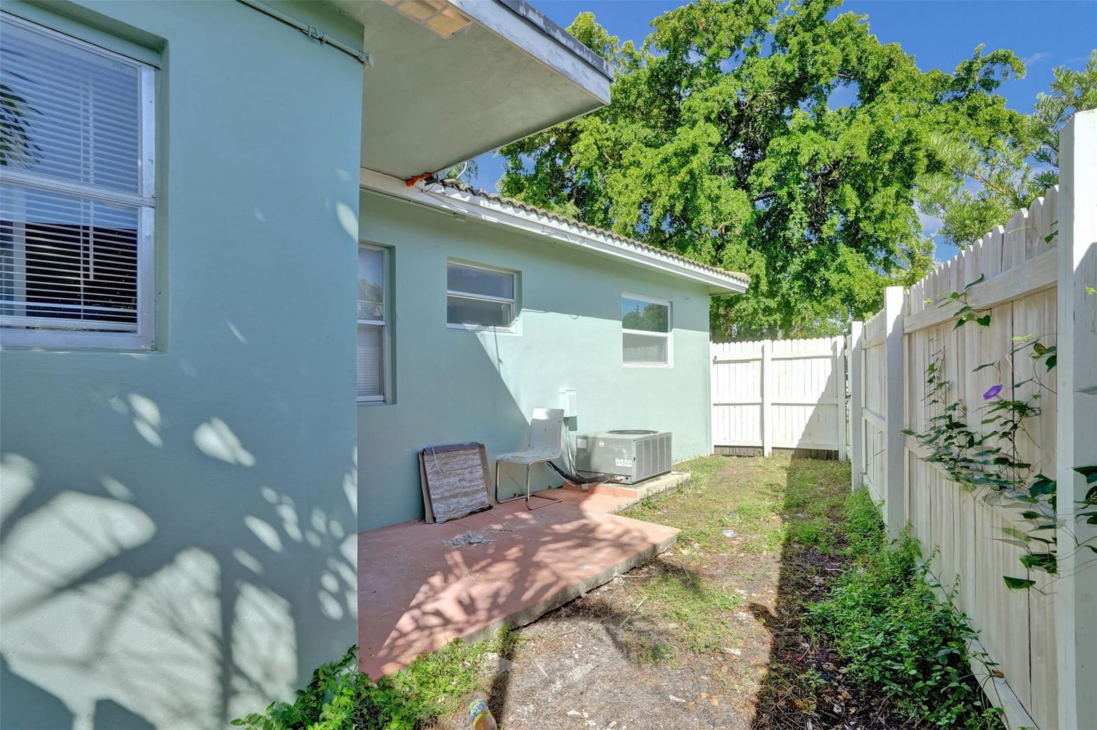 260 NE 41st Street, Oakland Park, FL 33334 photo 30