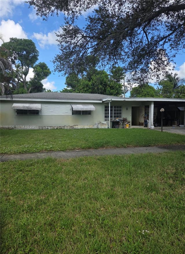 831 SW 39th Avenue, Fort Lauderdale, FL 33312