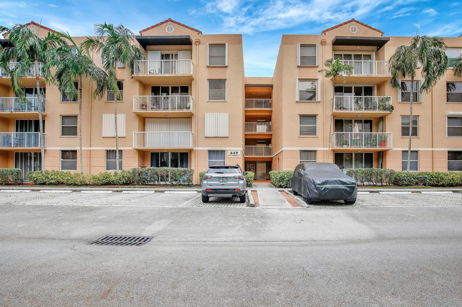 649 E Sheridan Street 308, Dania Beach, FL 33004