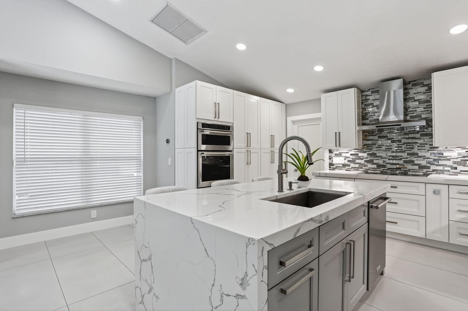 7500 NW 47th Avenue — photo 10