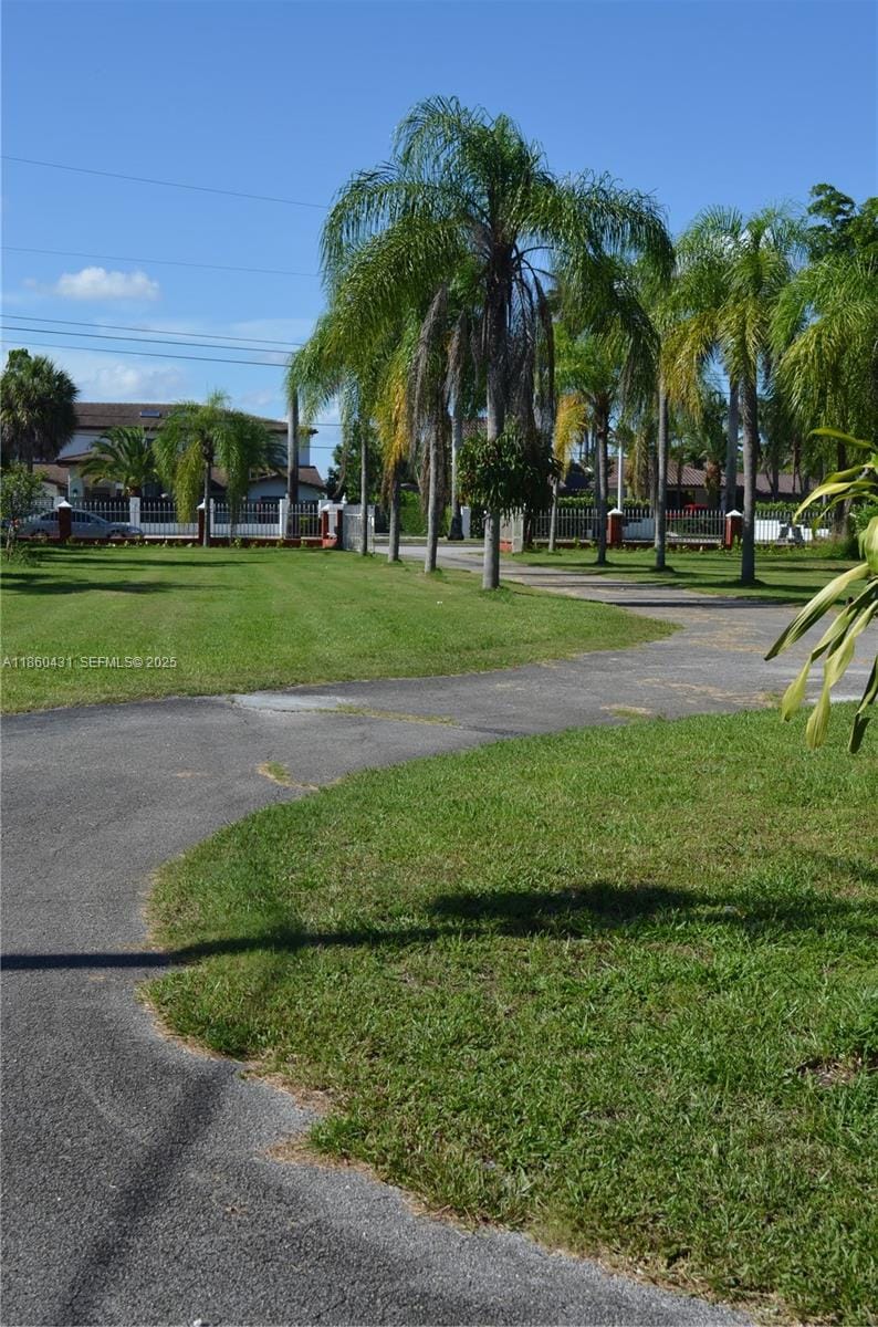 8550 Miller Drive, Miami, FL 33155 photo 2
