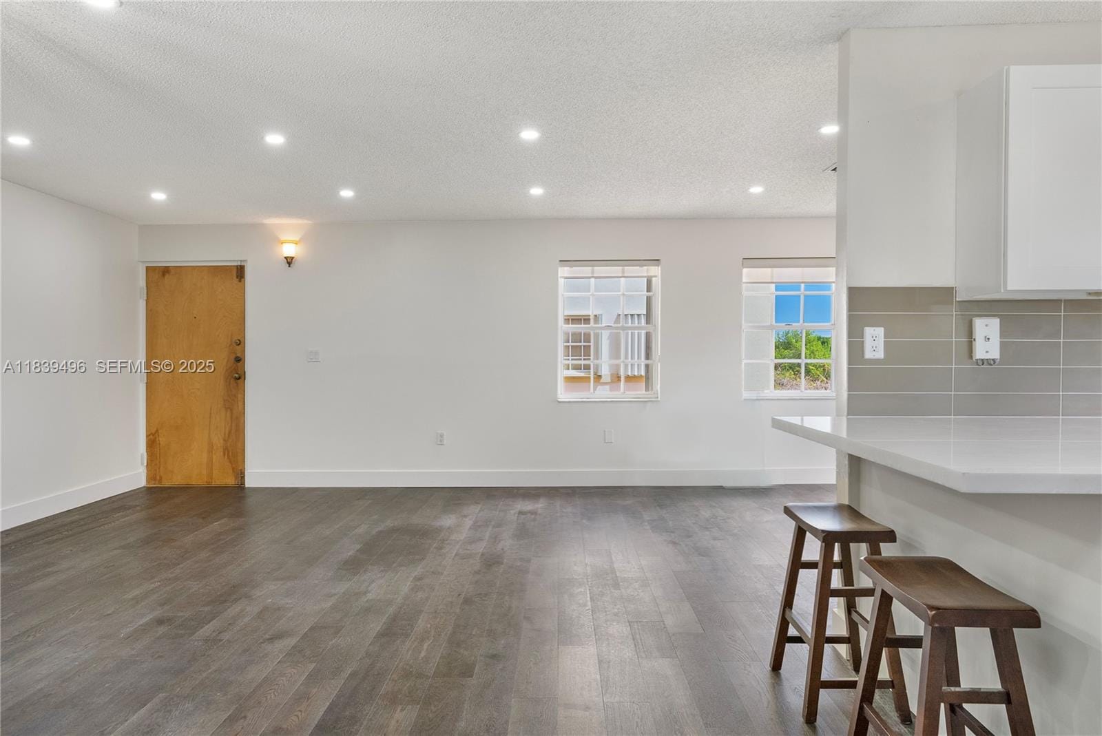 37 Majorca Avenue 401 — photo 4