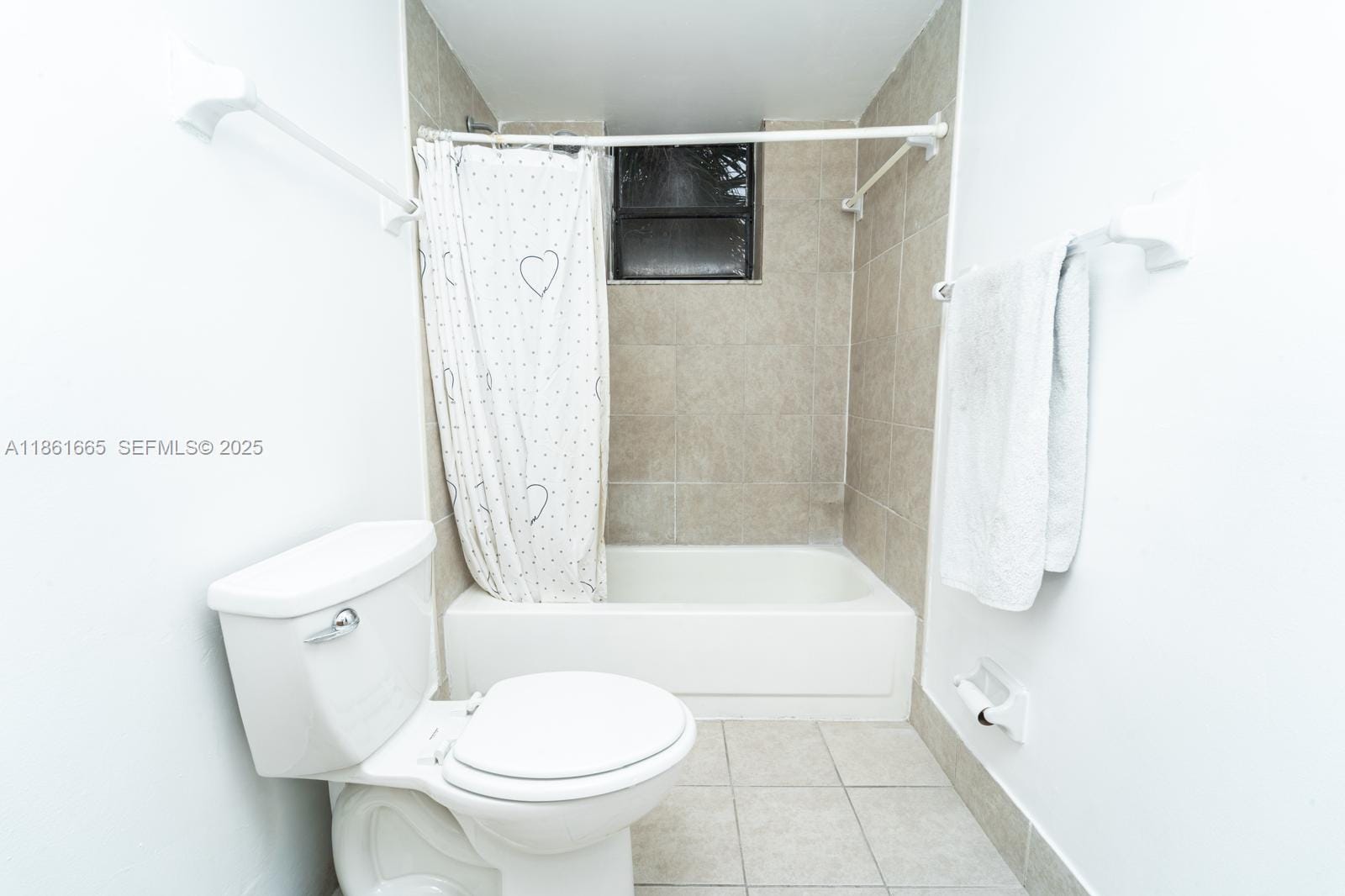 576 NW 114th Avenue 203, Sweetwater, FL 33172 photo 8