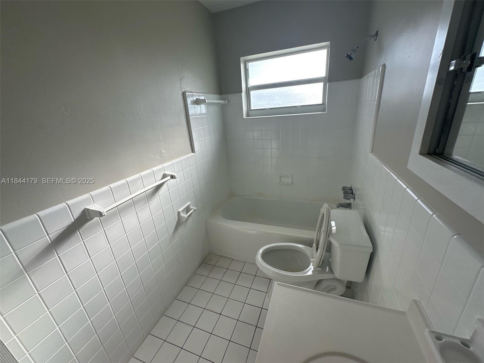 19001 NW 19th Avenue, Miami Gardens, FL 33056 photo 15