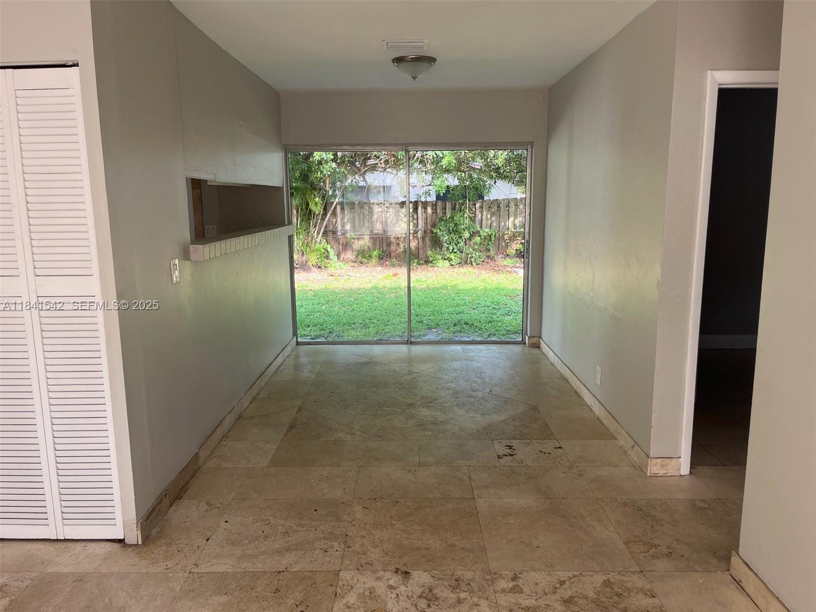 1450 N 64th Avenue — photo 5