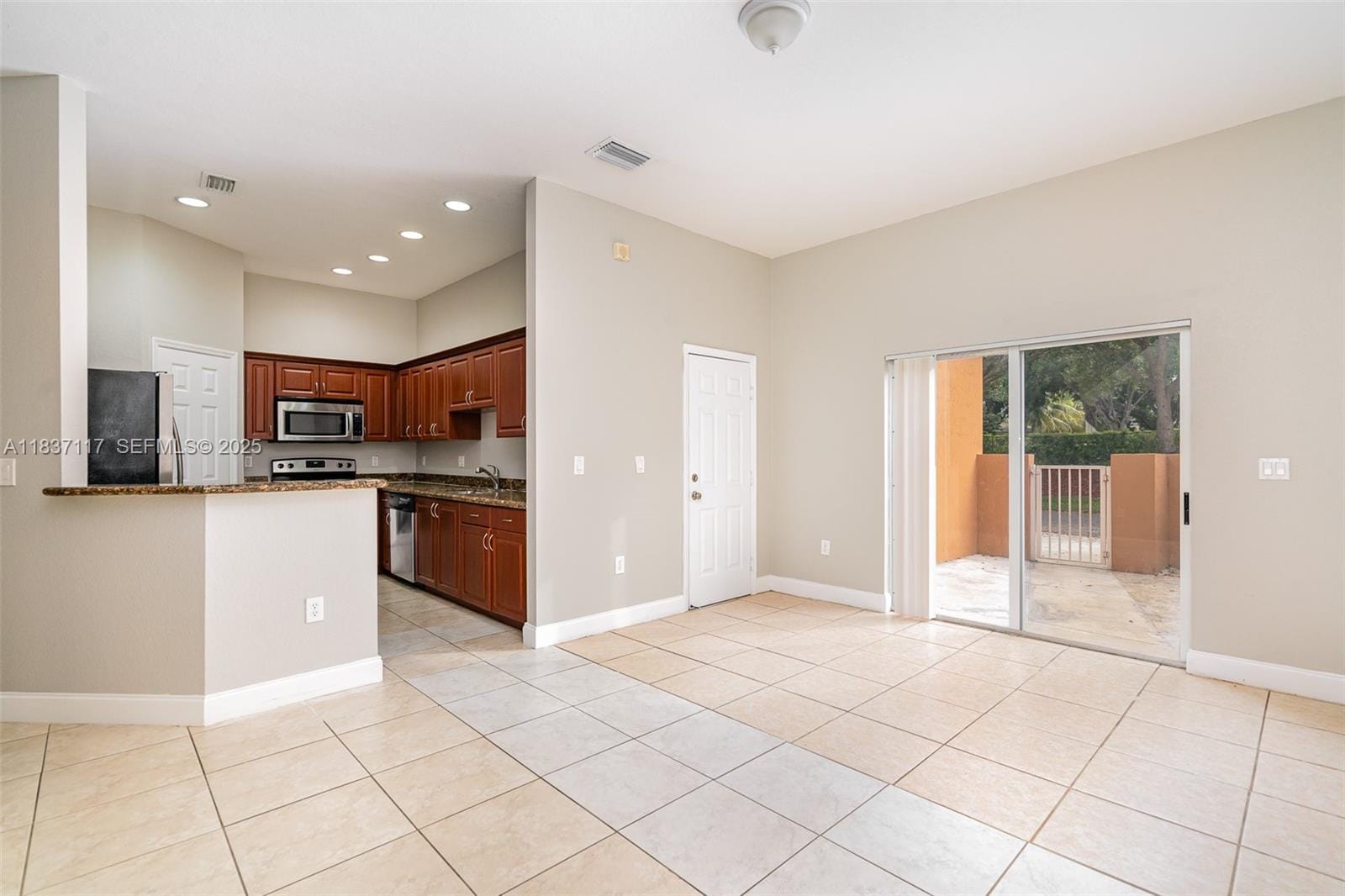 2364 SE 17th Terrace, Homestead, FL 33035 photo 4