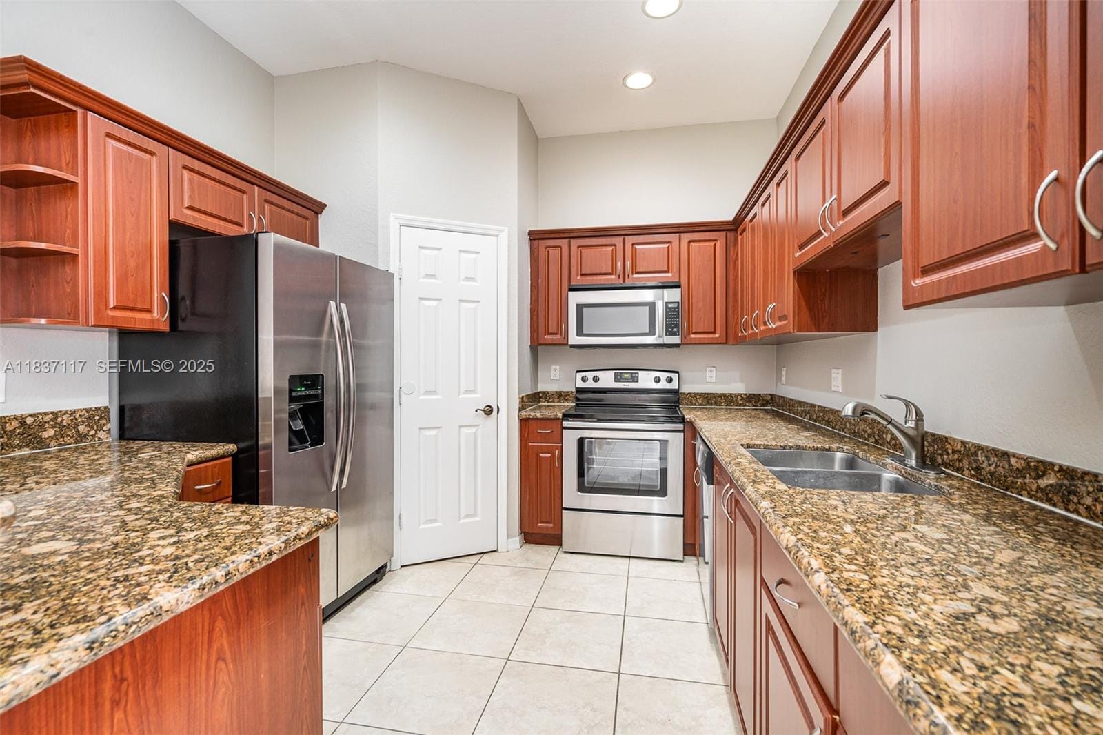 2364 SE 17th Terrace, Homestead, FL 33035 photo 5