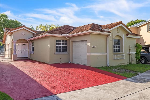 9537 SW 154th Avenue, sold in Peral Sub, Miami, FL