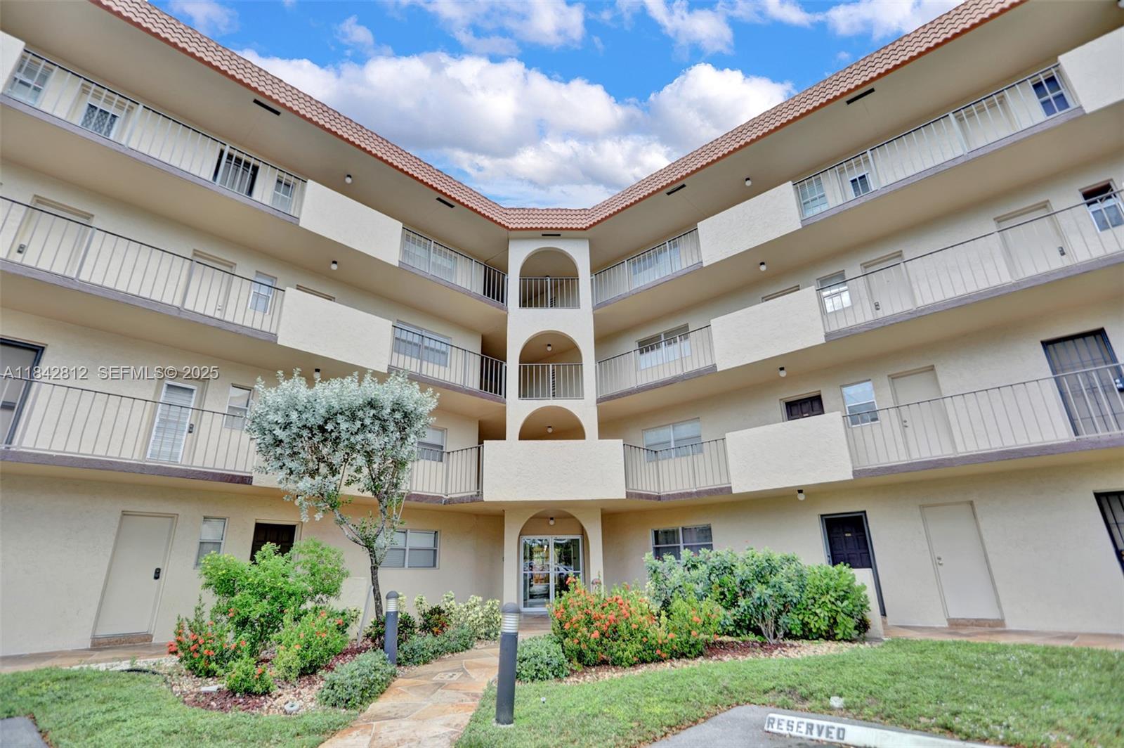 6361 N Falls Cir Drive 209, Lauderhill, FL 33319, Lauderhill