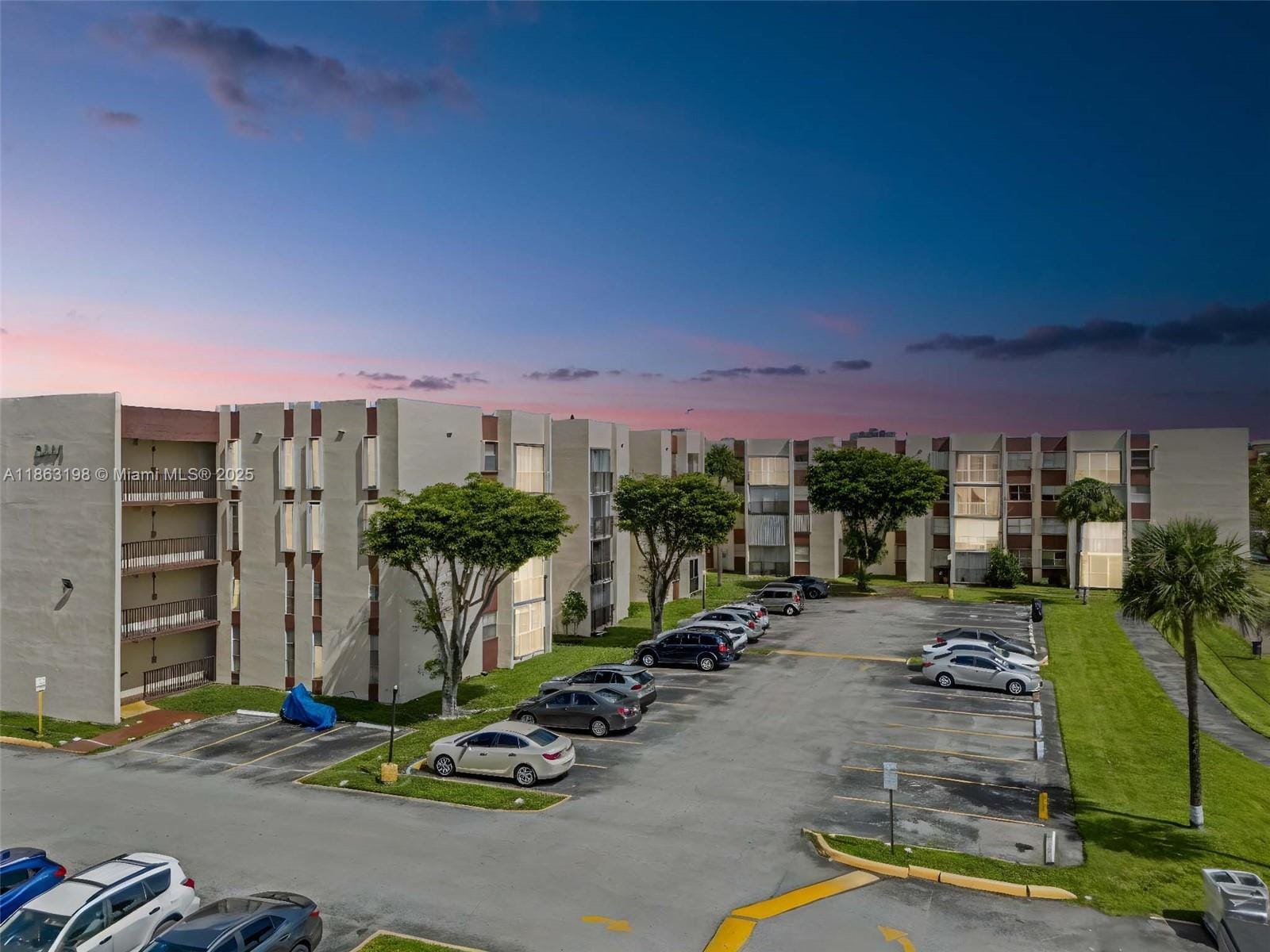 9441 SW 4th Street 203, Miami, FL 33174 photo 19