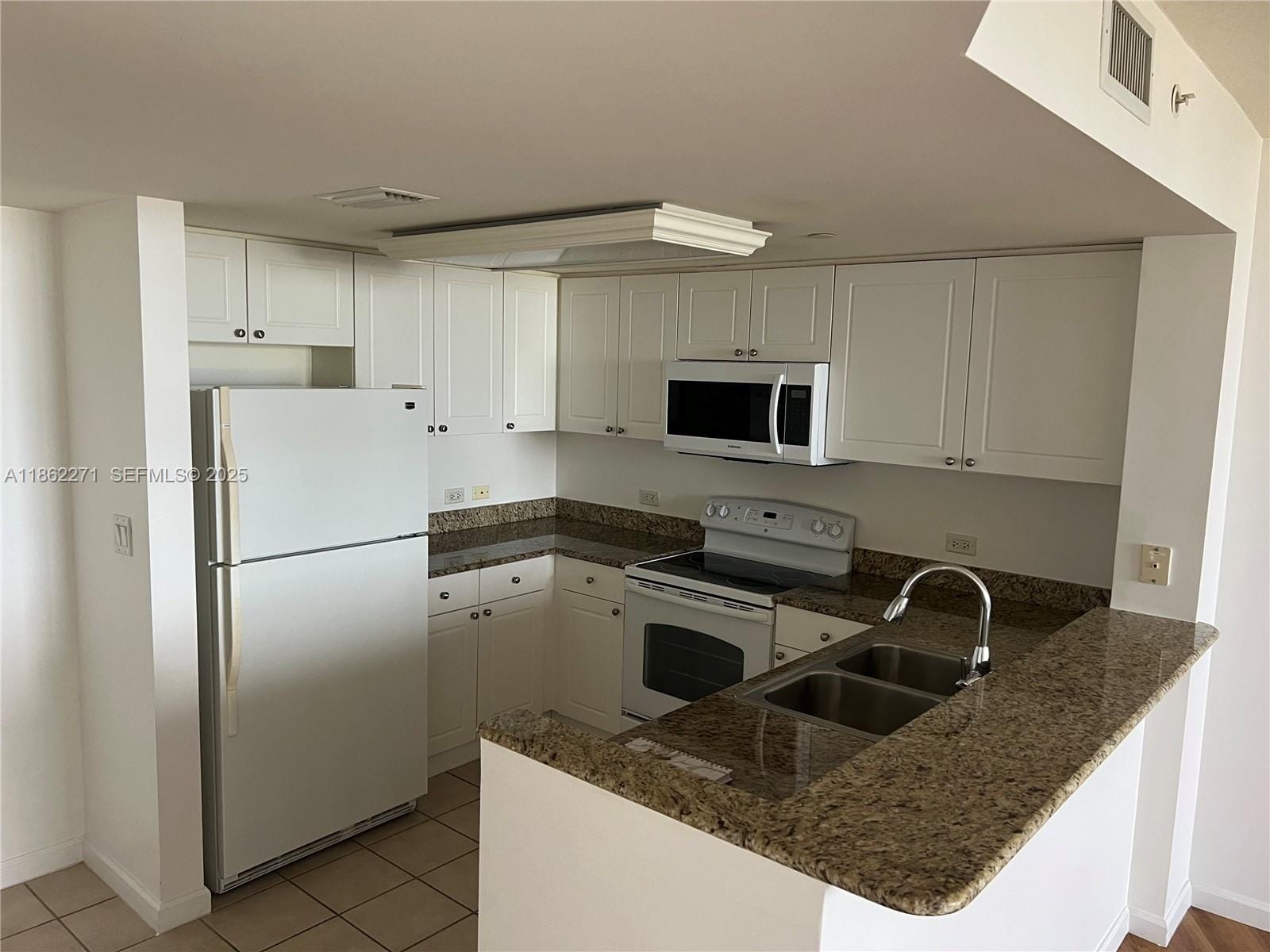 19501 W Country Club Drive 1411, Aventura, FL 33180 photo 14