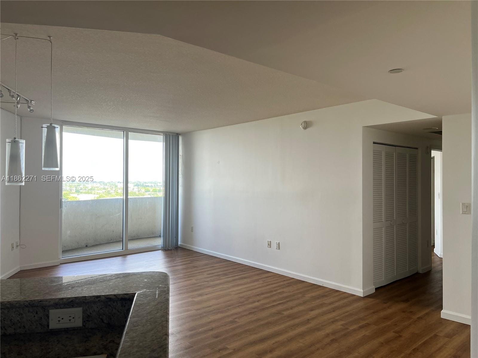 19501 W Country Club Drive 1411, Aventura, FL 33180 photo 15
